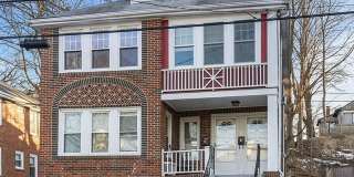 Spacious Brighton 3-Bedroom with Garage Parking Gallery 16
