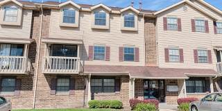 1512 W Jefferson Ave Unit E Gallery 1