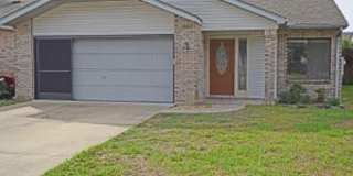 Great Niceville Location - Close to Base, College and Schools Gallery 1