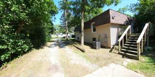 Spacious 2 Bedroom Home w/ 2.5 car garage - Westmont Gallery 15