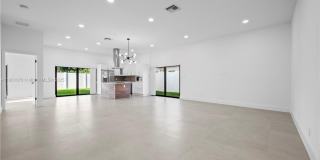 1041 W Lakewood Road, West Palm Beach, FL 33405 1041 W Lakewood Road, West Palm Beach, FL 33405 Gallery 6