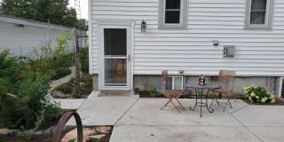 Cute, Quiet and Renovated One Bedroom Finished Basement in Eaton Gallery 10