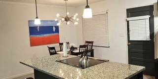 Fully Furnished Home in Putnam Heights + All Appliances Gallery 31