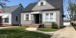 4606 Lincoln Avenue Gallery 1
