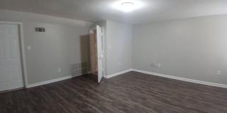 Newly Refreshed 3 bedroom 2 bath Duplex - Open To Section 8 Gallery 17