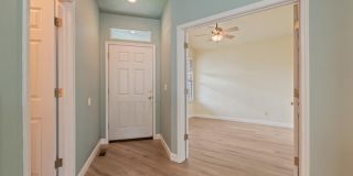 785 Caughlin Crossing Gallery 4