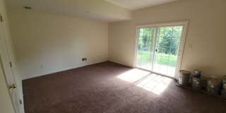 Spacious, Large, Luxury 3 Bedroom End - Unit Townhouse in Hockessin, Delaware Spacious, Large, Luxury 3 Bedroom End - Unit Townhouse in Hockessin, Delaware Gallery 4