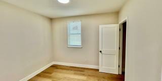 SPECTACULAR, COMPLETELY RENOVATED 2 BED/1 BATH FULLY!!! Gallery 4