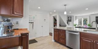 7680 WOLFORD Way Gallery 8