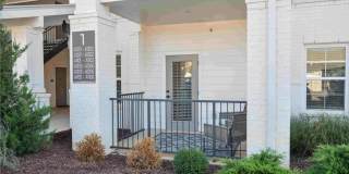 Farmhouse Luxury Apartments Gallery 22