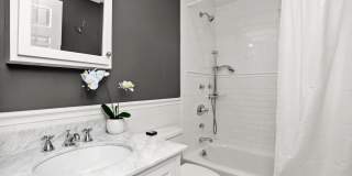 9 Grimes Road Gallery 27