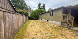 2bd/1.75ba Lynnwood Home Gallery 25