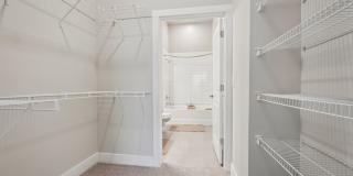 915 Glenwood Apartments at Grant Park Gallery 14