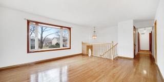 4 Bed 2.5 Bath in Des Plaines Gallery 5