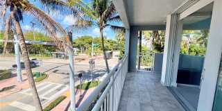 7832 Collins Ave Gallery 12