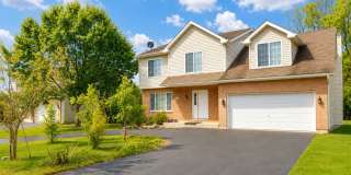 1462 Glen Ellyn Road Gallery 1