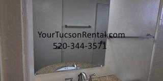 April Move in Special - Country Club & Fort Lowell area - 2 Beds 1 bath with AC Gallery 19