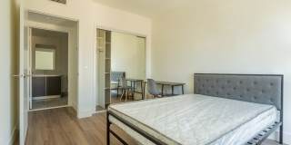 1450 S Barrington Ave Gallery 14