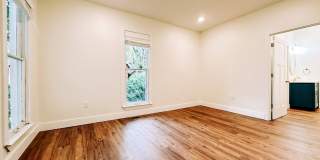 **FULLY REMODELED** (AUGUST 2028) INCREDIBLE LOCATION IU CAMPUS 6 BEDS!!! Gallery 27