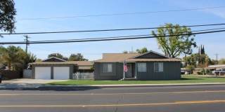 1996 N 11th Avenue Gallery 1