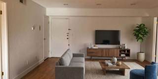 18530 Hatteras Street Gallery 3