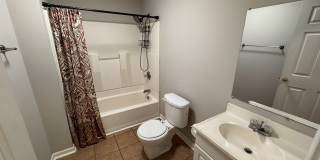 1142 Windsor Street SW Gallery 6