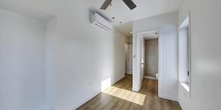 AMAZING NEW CONSTRUCTION UNIT NEAR DOWNTOWN Gallery 9