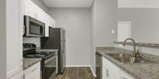 Equestrian Luxury Apartment Homes Gallery 22