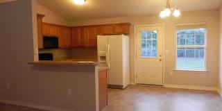 Nice 3BR/2BA Home - MINUTES FROM NAS WHITING FIELD Gallery 1