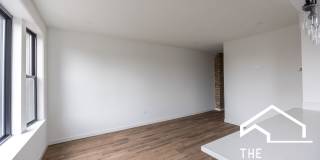 4410 North Greenview Avenue Gallery 24