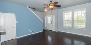 Adorable Cedar Park Two Story Just Off 183 and New Hope Gallery 6