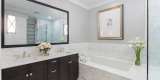 3000 Royal Court Gallery 12