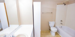 1 Bed 1 Bath Condo in Capitol Hill Gallery 11