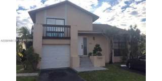 914 NW 106th Ave Cir Gallery 1