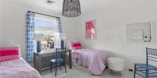 193 Coggeshall Avenue Gallery 22