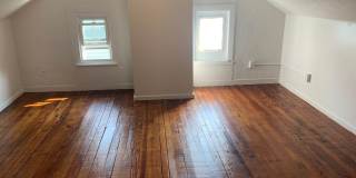 House with Yard and Parking-Video in the Pictures! Gallery 28