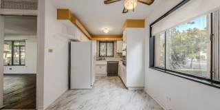 2531 W Howard Street Gallery 10