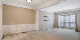 20927 TRINITY Square Gallery 16