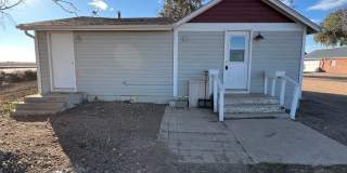 Beautiful 2 Bedroom Country Home Avail September Gallery 1