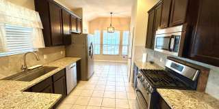 **APPLICATION RECEIVED** Modern Home with Fenced Backyard, Community Pool & Playground! Gallery 5