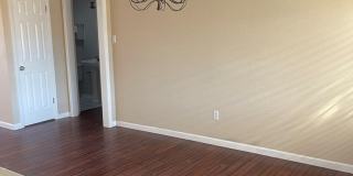 1308 Alpine St Gallery 5