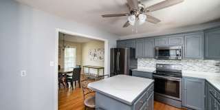 3 Bedroom || 2.5 Bathroom Home with Basement Gallery 6