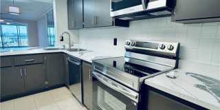 2711 1st Street unit: 102 Gallery 8