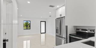 15920 Northwest 17th Court Gallery 34