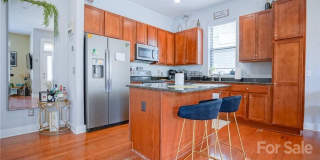 Room in 3 Bedroom Townhome at Steel Yard Ct Gallery 16