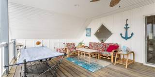 61 Atlantic Avenue Gallery 25