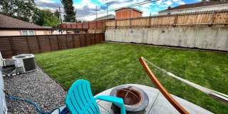 4884 West Gill Place Gallery 21