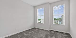 BRAND NEW Townhome located in Westside Bend! MUST SEE! Gallery 18