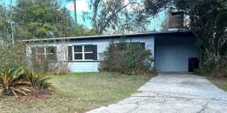 2411 NE 11TH STREET Gallery 1