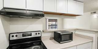 Your Next Home Has It All: 3 Bedrooms, 2 Baths & Double Parking! Gallery 8